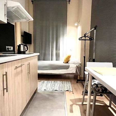 Single Studio In City Center Krakau Buitenkant foto
